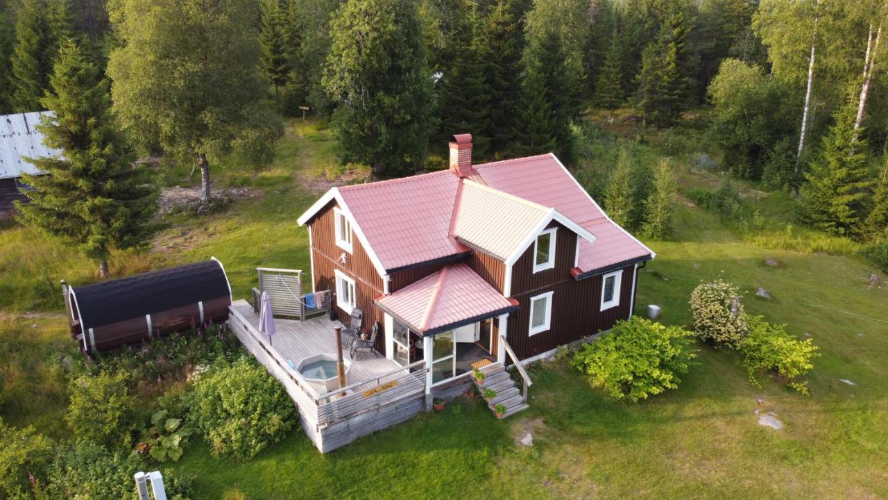 Cozy Forest Cabin With Amazing Mountain View Турсбю Экстерьер фото